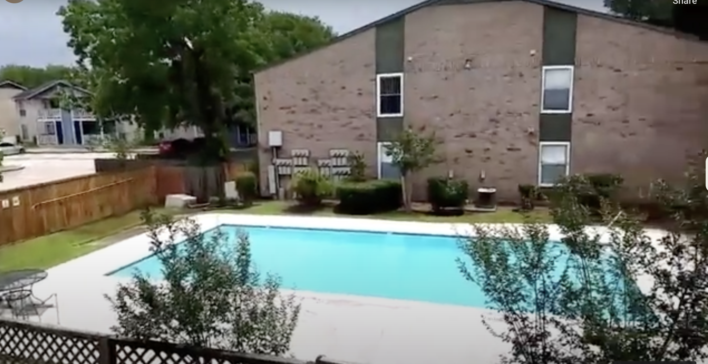 Exterior 4